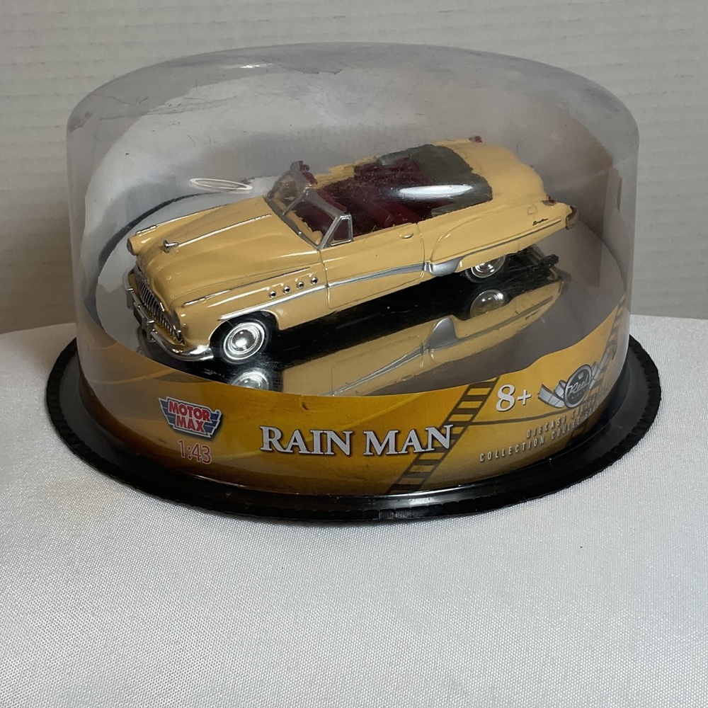 Motor Max 1:43 scale 1949 Buick Roadmaster Yellow Convertible Die-Cast Model Car
